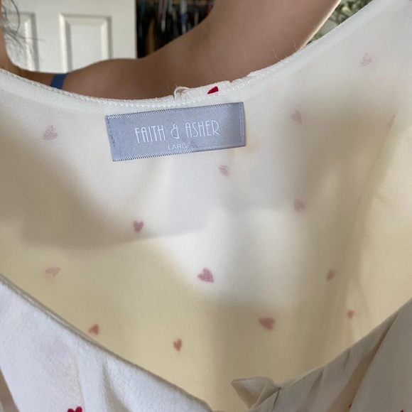 Heart Tank top - Picture 2 of 2